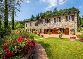 Complesso colonico in vendita tra Lucca e Viareggi - Villa via del maccennere, Lucca - foto 1