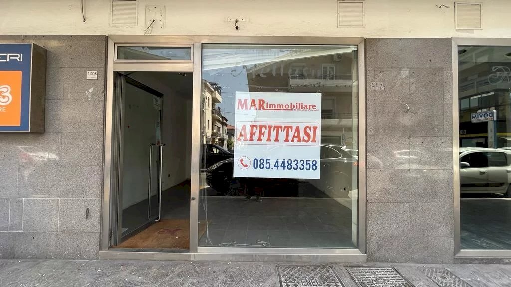 Locale Commerciale corso umberto, Montesilvano - foto 1