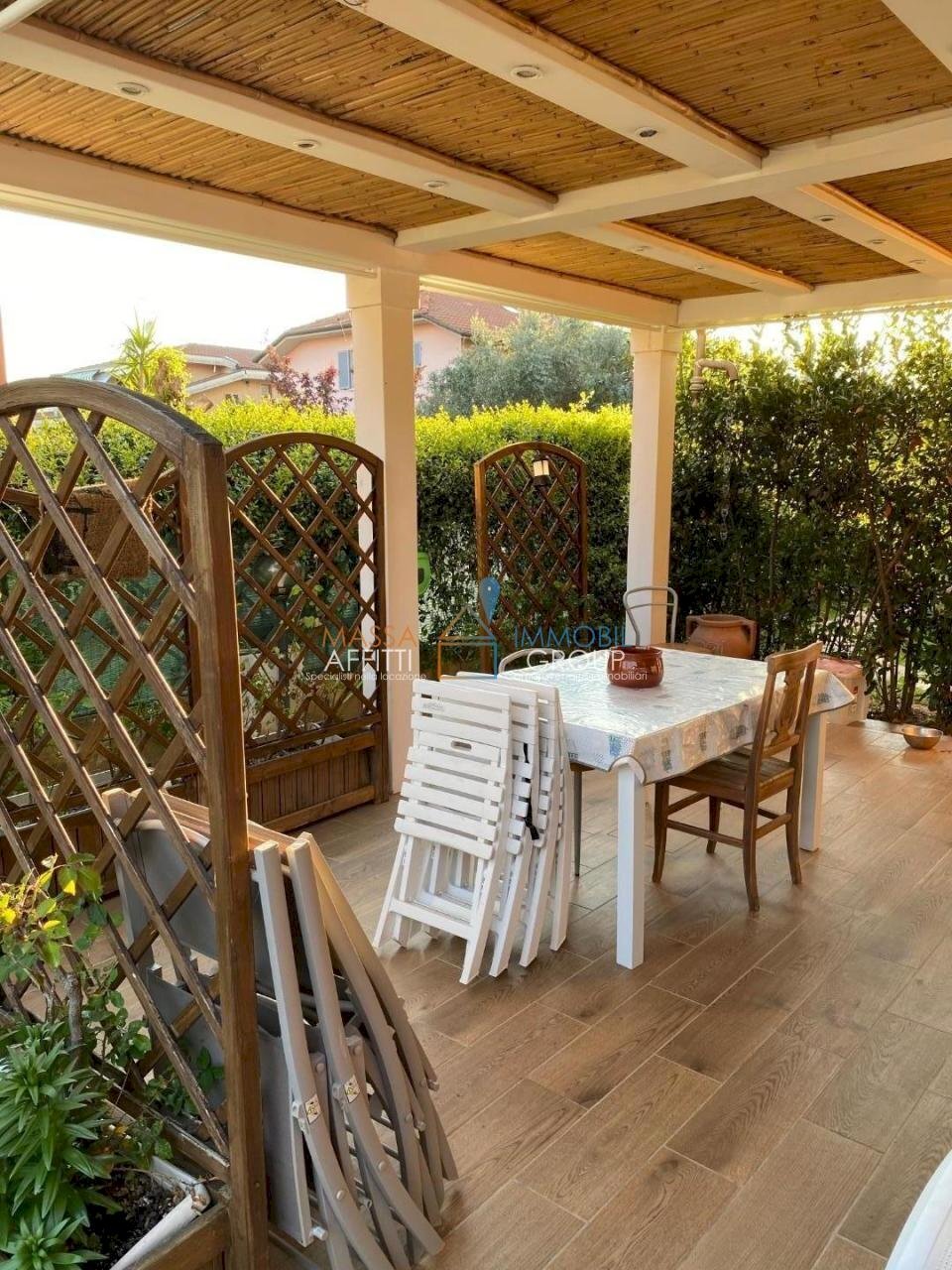 1123518_3l4sio23zi.jpeg - Appartamento Viale Monzoni 10, Carrara - foto 1