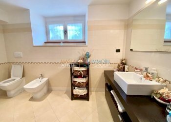 1154818-ukf9qa53d.jpg - Porzione di casa Via Quercioli 103, Massa - foto 11