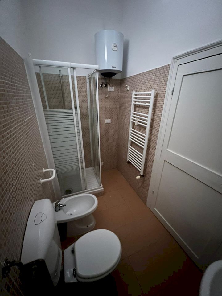 One-room apartment Via Ponte Reale, Genova - photo 3