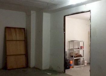 27849987.jpg - Box Via Sturla, Genova - foto 4