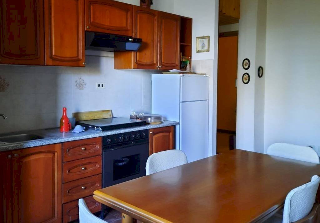 CUCINA A VISTA - Trilocale Fabbrica Curone - foto 2