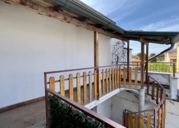 Stabile - Palazzo Via Magenta, Uboldo - foto 3