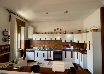 Stabile - Palazzo Via Magenta, Uboldo - foto 4