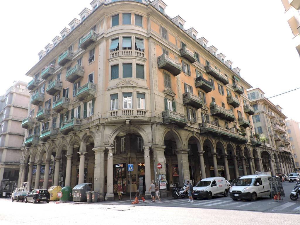 PALAZZO - Quadrilocale via Tullio Molteni 2, Genova (zona Sampierdarena) - foto 1