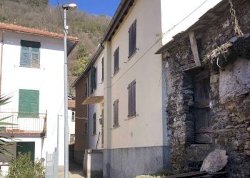 3.jpg - Villa a Schiera Frazione Vallebuona 7, Lumarzo - foto 2