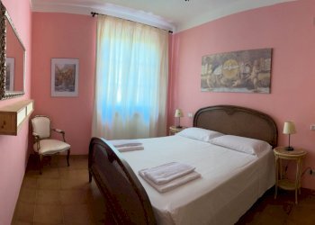 camera matrimoniale - Trilocale Rosignano Marittimo - foto 6