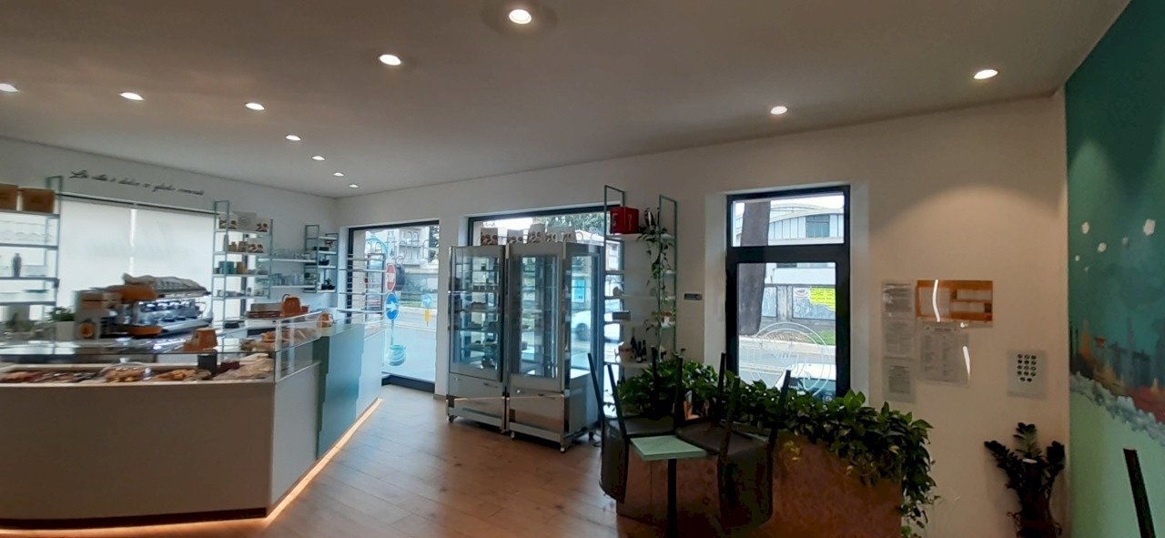 20230721_183750.jpg - Commercial Premises Via Milano 94, Somma Lombardo - photo 1