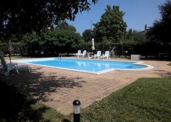 Rustic Amelia - photo 12