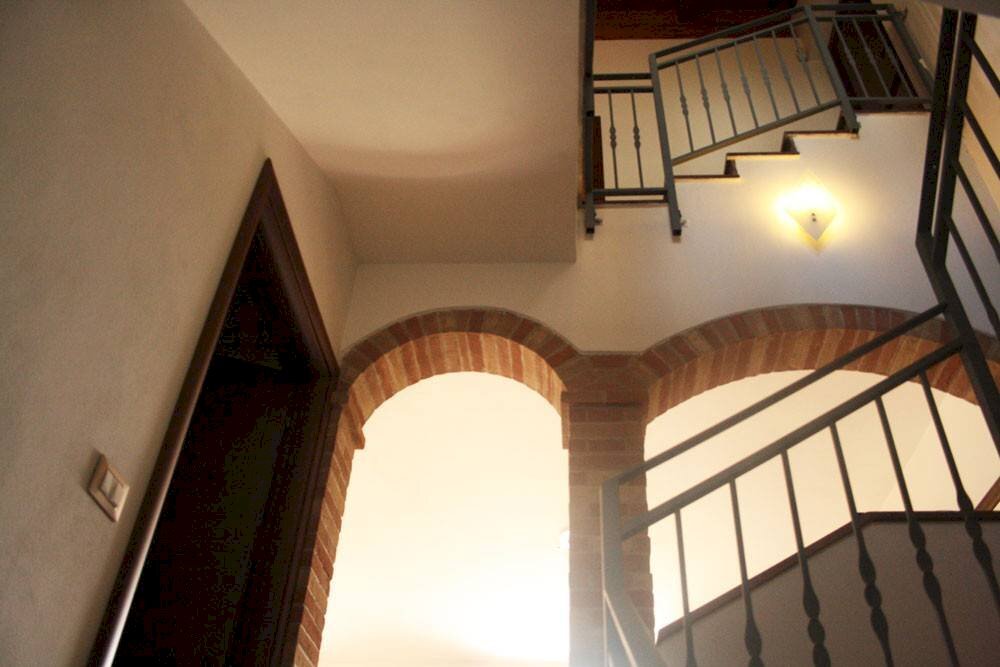 scala - Villa a Schiera via Roma, Castelletto Merli - foto 3