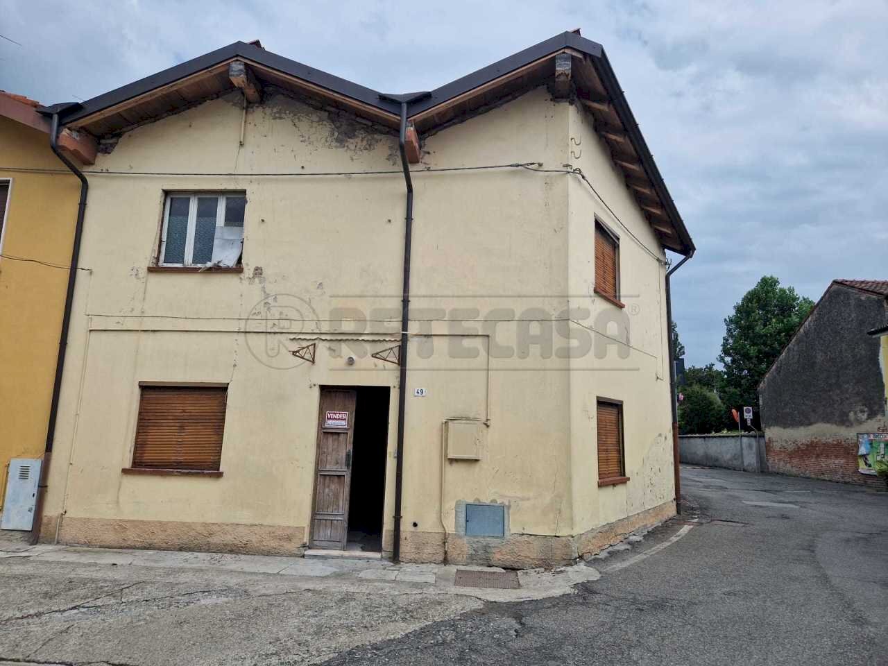 01a62dda-7e4a-4f70-ab1a-b58236b67f8e.jpg - Casa indipendente Via Parigi, Castelvetro Piacentino - foto 2