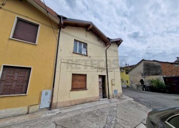 ed8cbd1f-13c6-4061-a8cf-6fac7c78329c.jpg - Casa indipendente Via Parigi, Castelvetro Piacentino - foto 5