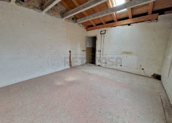 4302e579-ee5c-4b04-b746-40590b4163b0.jpg - Casa indipendente Via Parigi, Castelvetro Piacentino - foto 12
