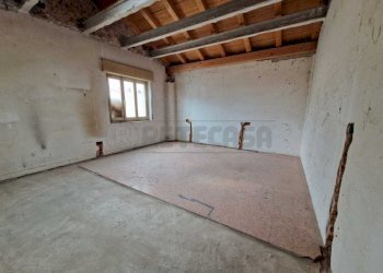 e15da0ca-11df-48d9-b3a4-0bfe158b8ea1.jpg - Casa indipendente Via Parigi, Castelvetro Piacentino - foto 14