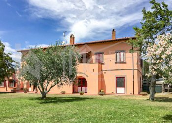 edificio principale - Agritourism Località San Marco, Rosignano Marittimo - photo 2