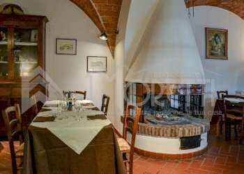 sala da pranzo ristorazione - Agritourism Località San Marco, Rosignano Marittimo - photo 22