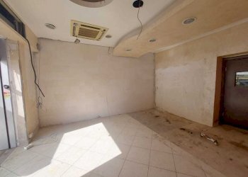 1d9ff9e2-4ce6-4d8a-b37b-d005437fb1d4.JPG - Commercial Premises Via Pietro Bembo 2, Roma - photo 5