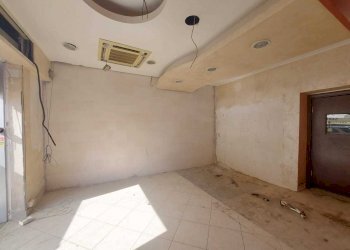 b86243c5-5011-4b04-941b-a9257900734f.JPG - Commercial Premises Via Pietro Bembo 2, Roma - photo 15