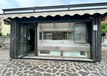 7.jpg - Locale Commerciale VIALE MAIELLA, Francavilla al Mare - foto 1