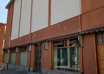 Locale Commerciale Corso A. Gramsci, 7, Torre Pellice - foto 5