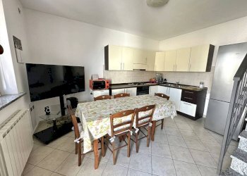 soggiorno - Quadrilocale via Orgoglia, Borgo Ticino - foto 6