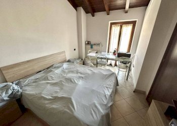 camera 2 - Quadrilocale via Orgoglia, Borgo Ticino - foto 15