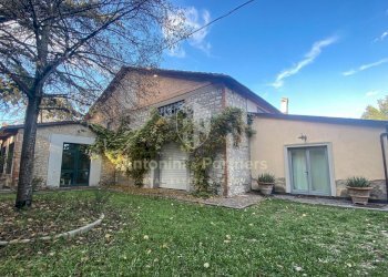 In vendita lussuosa villa con piscina a Marsciano - Villa Marsciano - foto 24