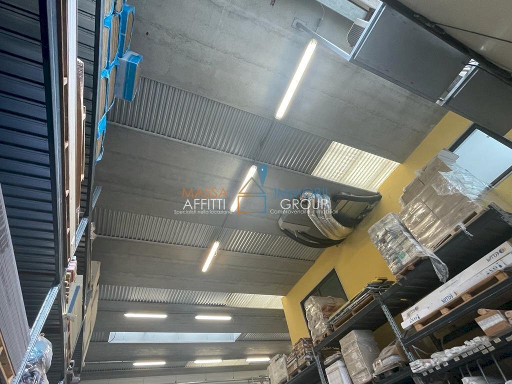 WhatsApp Image 2023-05-19 at 18.40.29.jpeg - Commercial Premises Via Bordigona 5, Massa - photo 2