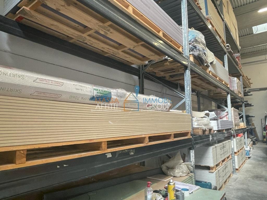 WhatsApp Image 2023-05-19 at 18.40.29 (1).jpeg - Commercial Premises Via Bordigona 5, Massa - photo 3