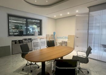 WhatsApp Image 2023-05-19 at 18.40.29 (9).jpeg - Locale Commerciale Via Bordigona 5, Massa - foto 13