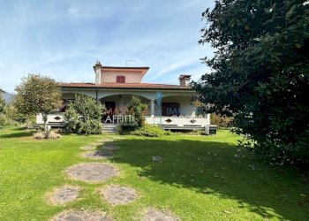 Villa Montignoso.jpg - Villa Viale Marina 98, Montignoso - foto 1
