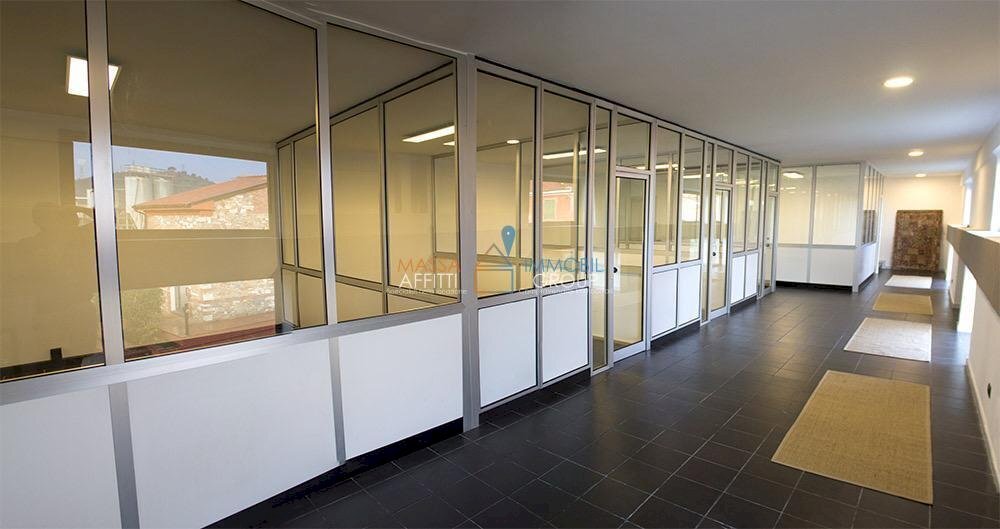 WhatsApp Image 2023-05-04 at 13.31.43 (4).jpeg - Ufficio Via Bartolomeo Ordonez 32, Carrara - foto 2