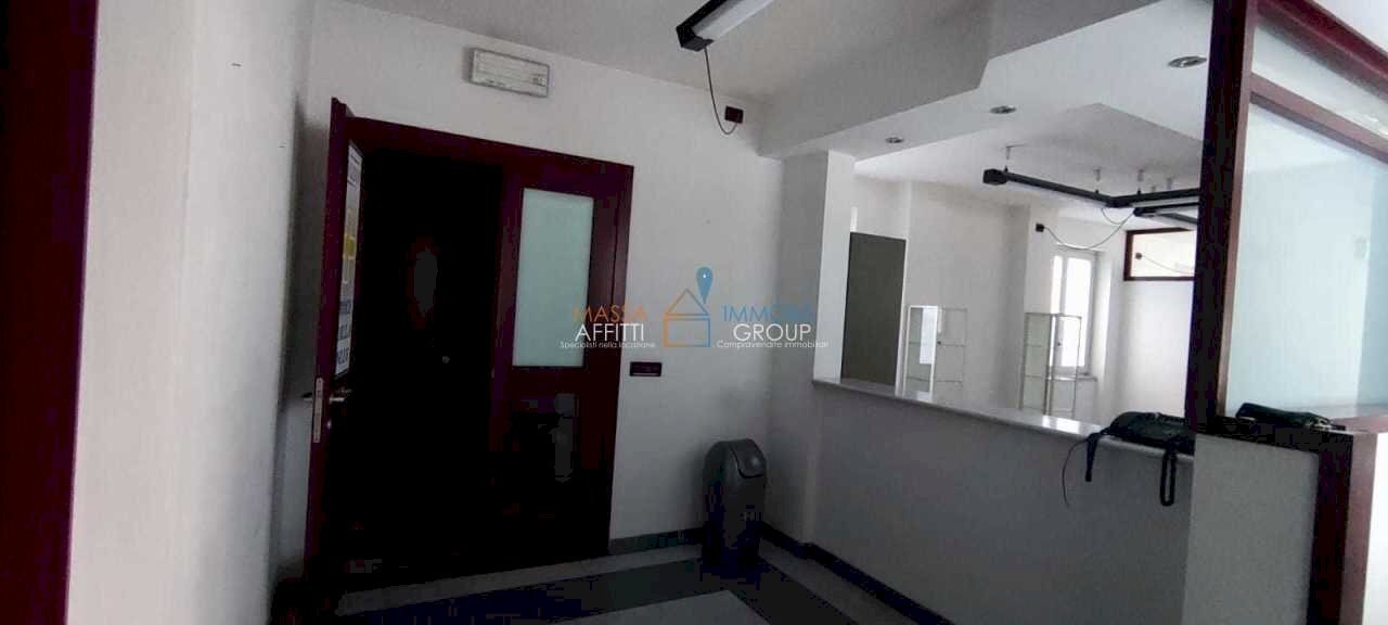 WhatsApp Image 2023-04-19 at 11.23.45.jpeg - Office Viale Roma 9, Massa - photo 2
