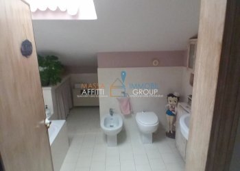 mansarda bagno(1).jpg - Casa indipendente Via silcia 7, Massa - foto 4