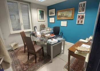 1104727-at87mw.jpg - Appartamento Piazza Liberazione 4, Massa - foto 2