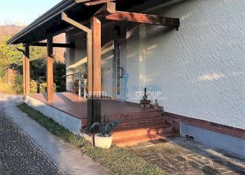 1093121-uw29vm.jpg - Appartamento Via San Bernardo 6, Massa - foto 2