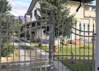 1093121-wfsm33boi.jpg - Appartamento Via San Bernardo 6, Massa - foto 4