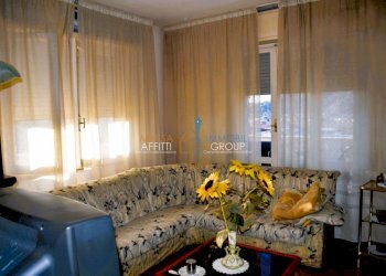 1089274-0iikcy489p.jpg - Attico Via G. Carducci 145, Massa - foto 2