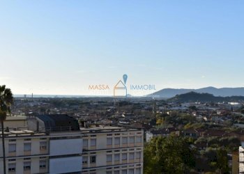 1089274-ah2ue.jpg - Attico Via G. Carducci 145, Massa - foto 20