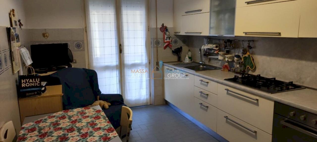 1083784-boxr98rr.jpg - Quadrilocale Via Benedetto Croce 90, Massa - foto 1