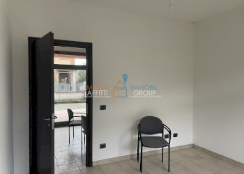 WhatsApp Image 2022-11-22 at 18.27.23 (1).jpeg - Office Via Aurelia Ovest 93, Massa - photo 6