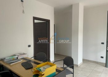 WhatsApp Image 2022-11-22 at 18.27.23 (3).jpeg - Office Via Aurelia Ovest 93, Massa - photo 9