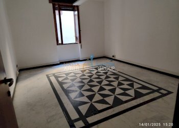 91f69d6e-8e45-4778-a559-4e5da8ecba09.JPG - Ufficio Via Cavour 58, Massa - foto 9