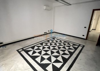 IMG_3193.JPG - Ufficio Via Cavour 58, Massa - foto 17