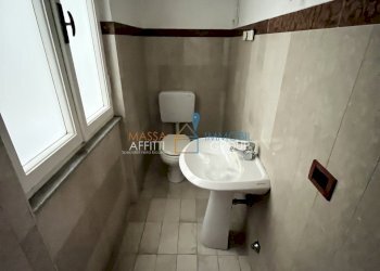 IMG_3190 2.JPG - Ufficio Via Cavour 58, Massa - foto 20