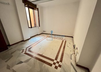 IMG_3189.JPG - Ufficio Via Cavour 58, Massa - foto 21