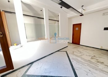 IMG_3179.JPG - Ufficio Via Cavour 58, Massa - foto 6