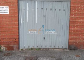 WhatsApp Image 2022-10-24 at 13.20.47 (2).jpeg - Magazzino Via Pietro Tacca 1, Carrara - foto 1