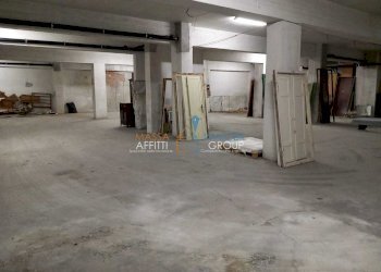 WhatsApp Image 2022-10-24 at 13.20.47 (3).jpeg - Magazzino Via Pietro Tacca 1, Carrara - foto 14